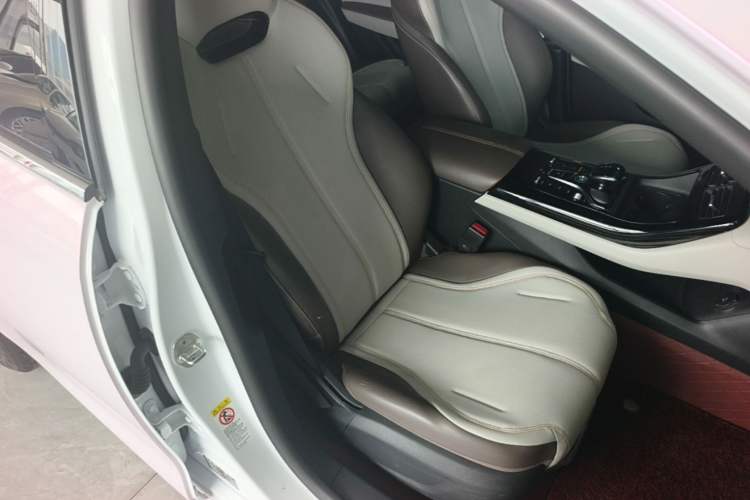 Used BYD Qin PLUS 2024 HONOR Edition DM-i 55KM Leading Model
