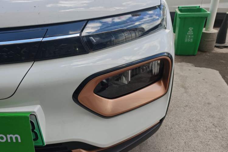 Used Dongfeng NAMMI BOX 2022 Light Wind Edition 201KM Lightning Model
