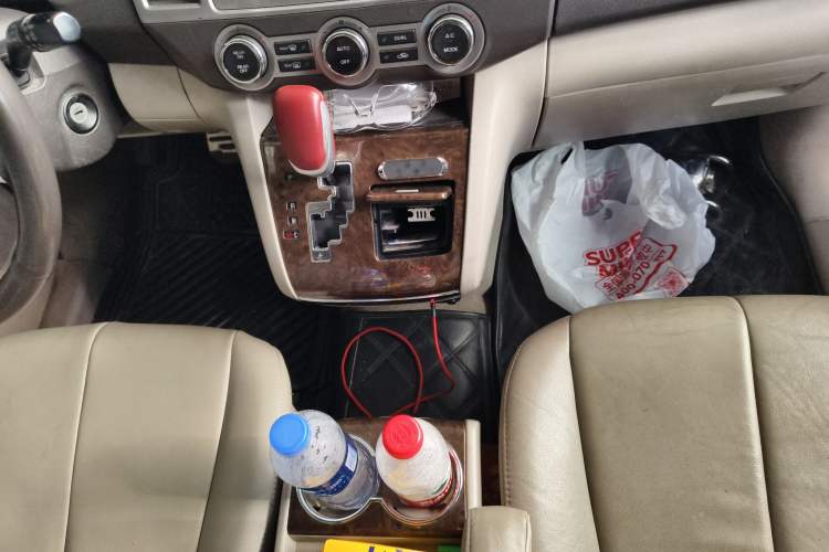 Used Mazda 8 2011 2.3L Deluxe Edition