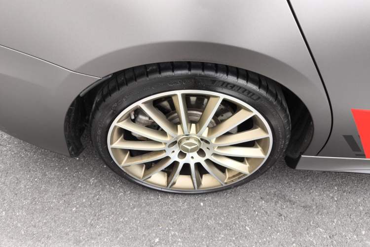 Used Mercedes-Benz A AMG 2019 AMG A 35 L 4MATIC First Edition Special Version Right Rear Wheel Hub