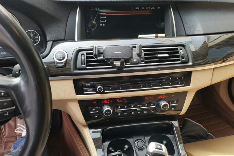 Used BMW 5 Series 2014 530Li Luxury Design Package