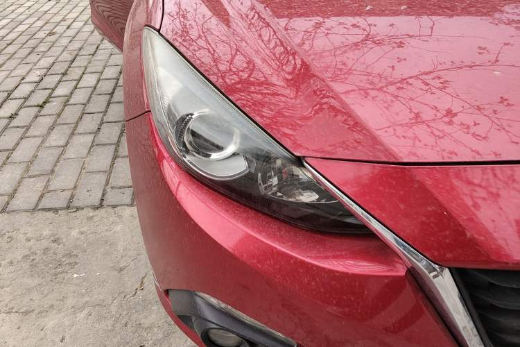 Used Mazda 3 Axela 2016 Sedan 1.5L Automatic Comfort Model