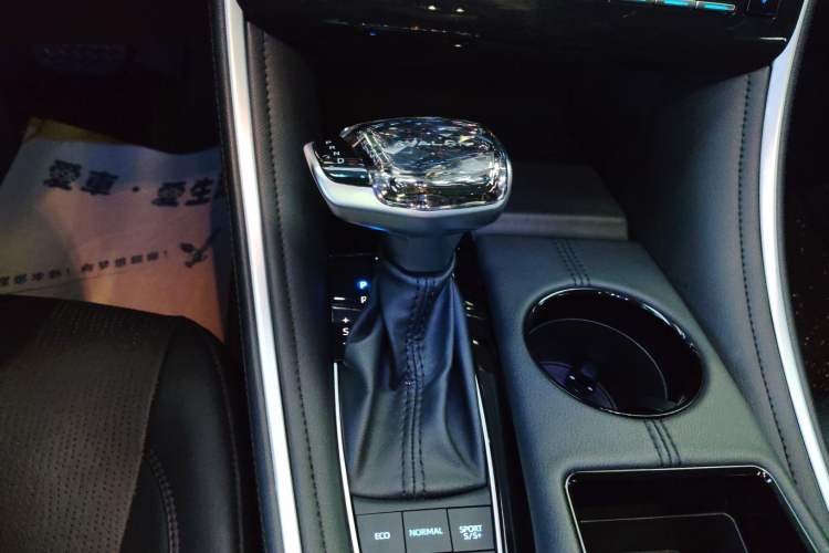 Used Toyota Avalon 2022 2.5L Luxury Edition
