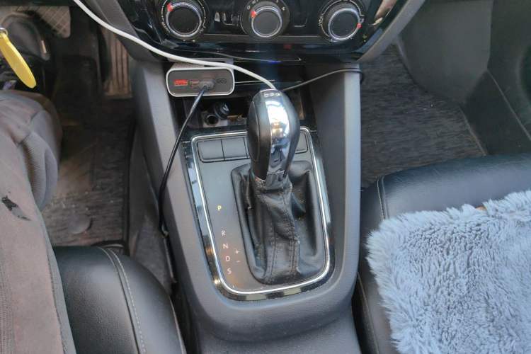 Used Volkswagen Sagitar 2015 230TSI Automatic Comfort Version