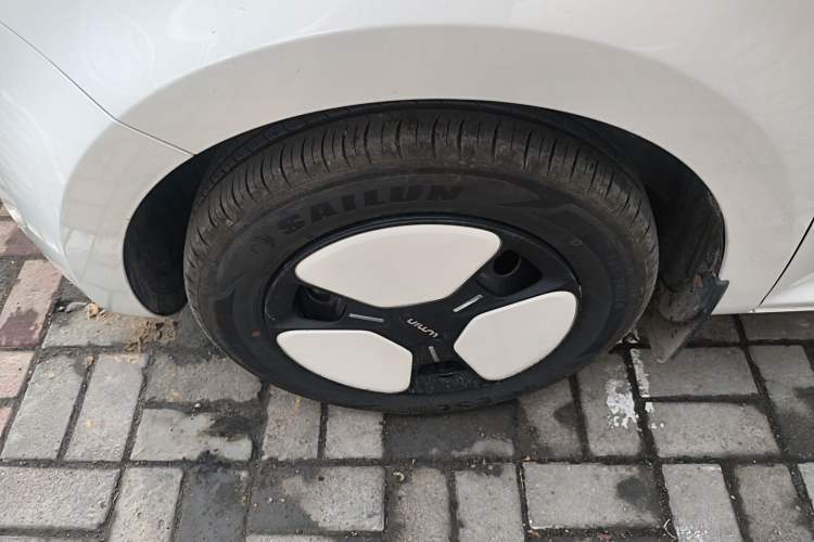 Used CHANGAN NEVO Lumin 2024 130km Qingyue Version Left Front Wheel Hub