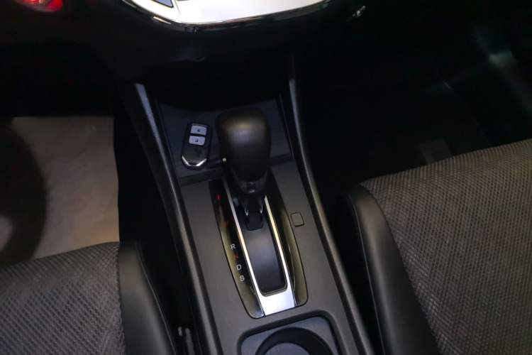 Used Honda Jade 2017 1.8L automatic Comfort version 5 seats
