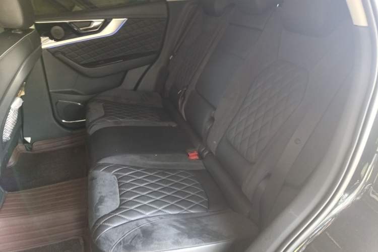 Used Hongqi HS5 2019 2.0T Smart Connect Flagship All-Wheel-Drive Version