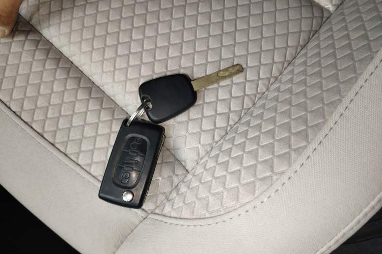 Used Citroen C-Quatre 2013 Sedan 1.6L Manual - Prestige Model