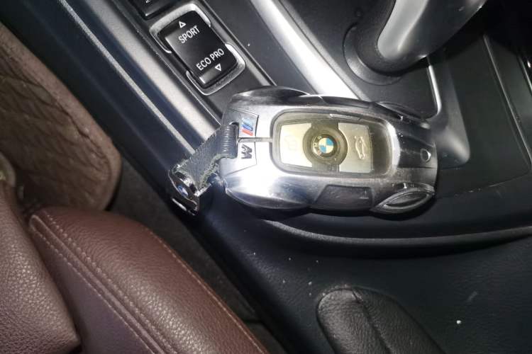 Used BMW 3 Series 2019 320Li Fashion Model
