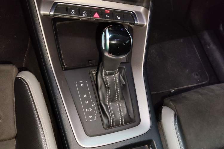 Used Audi Q3 2021 35 TFSI Fashion Dynamic Model
