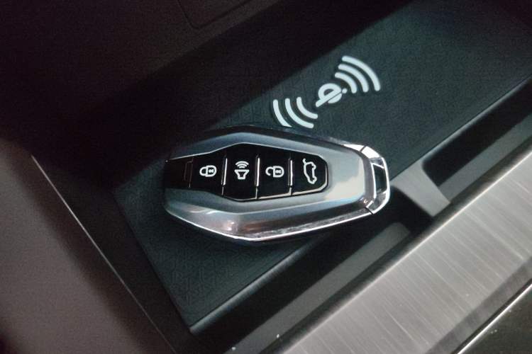 Used JETOUR X90 PLUS 2024 1.6TD DCT Villa PRO 7-Seater
