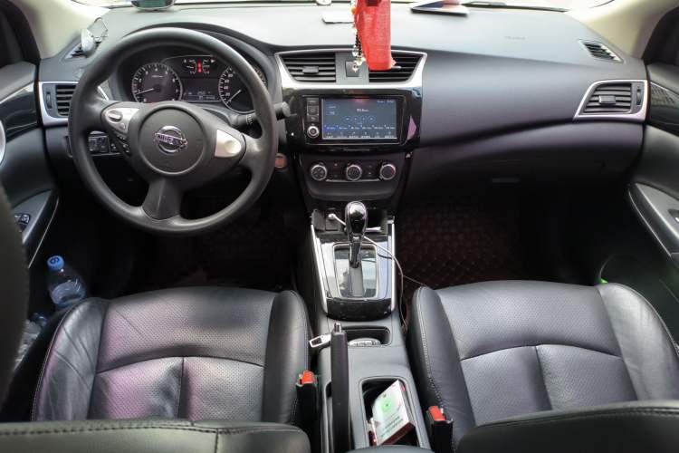 Used Nissan Sylphy 2016 1.6XV CVT Smart Enjoyment Version Center Console