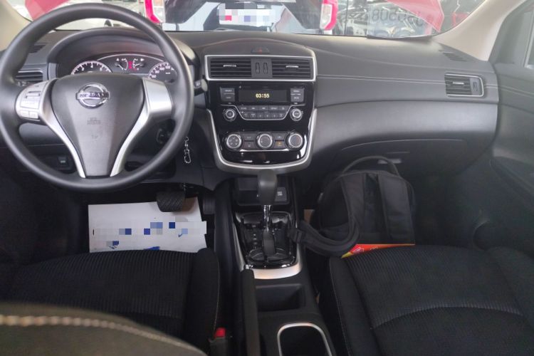 Used Nissan Tiida 2016 1.6L CVT Cool Dynamic Edition Audio And AC Panel