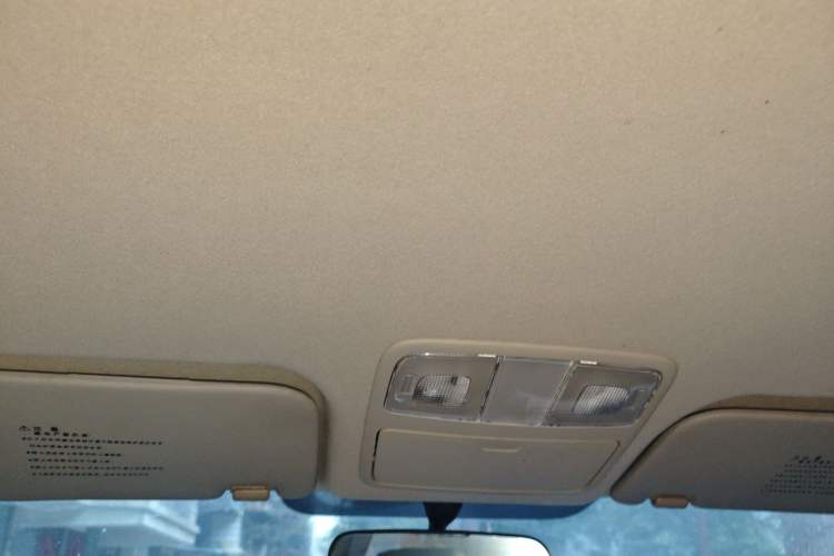 Used Hyundai Celesta 2011 1.6L Manual Comfort Edition
