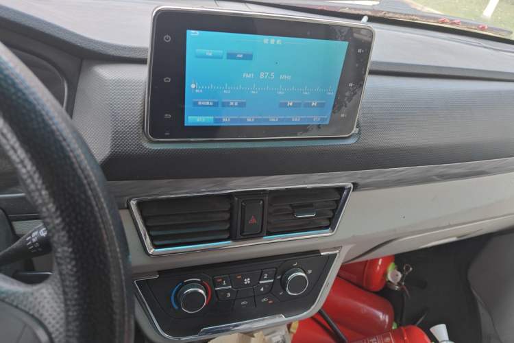 Used Jinbei New Hiace S 2018 1.5L Wealth Edition DLCG14 Audio And AC Panel