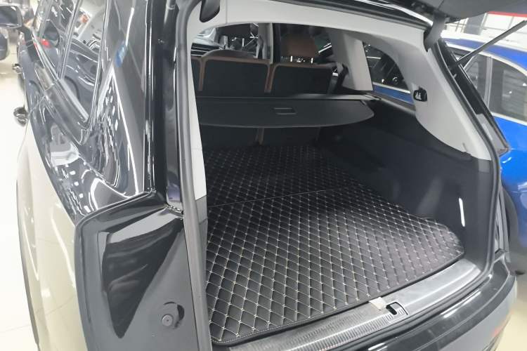 Used Audi Q7 2022 55 TFSI quattro S line Sport model