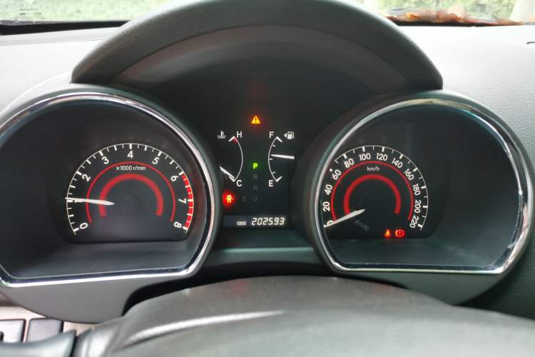 Used Toyota Highlander 2012 2.7L Two-Wheel Drive 7-Seater Luxury Edition Instrument Cluster