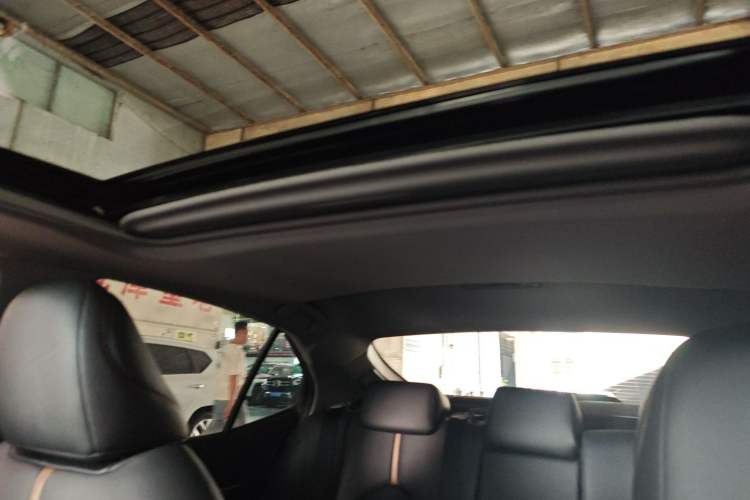 Used Toyota Camry 2021 2.0G Luxury Edition Headliner