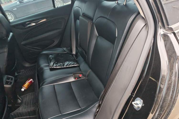 Used Buick Regal 2024 25T Deluxe Edition Left Rear Seat