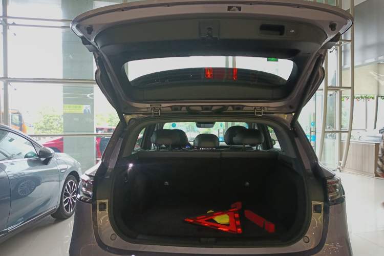 Used Hima H5 2025 Model Range-Extending Max Trunk