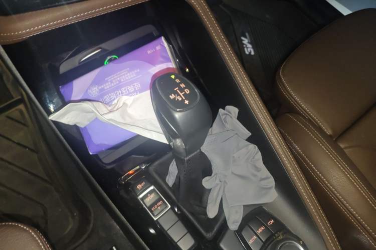 Used BMW X1 2019 sDrive18Li Premium Edition Gear Lever