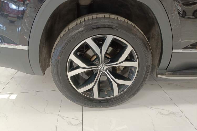 Used Volkswagen Teramont 2020 330TSI Two-Wheel-Drive Luxury Edition China VI Standard Exterior 5