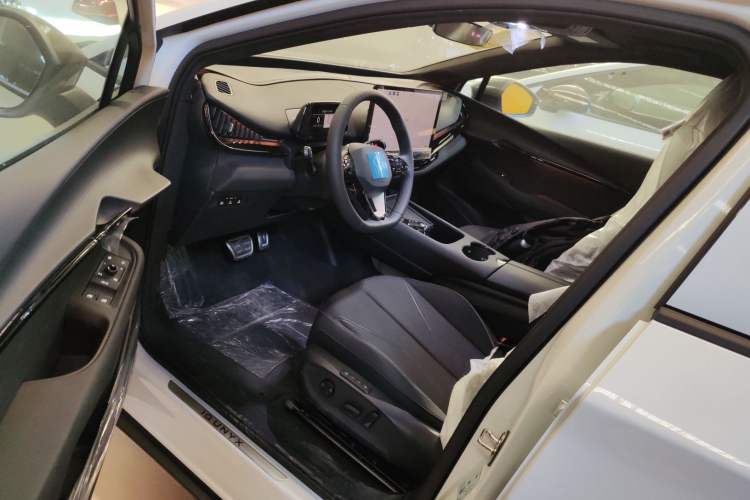 Used Volkswagen ID.UNYX 2024 Revised Pro Long-Range Version