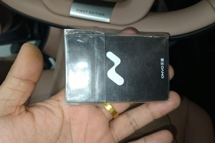 Used ONVO Luxeed L90 2025 Model—Ultra Six-Seater Version
