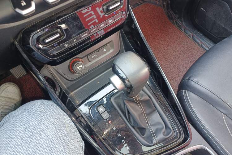 Used Baojun 530 2019 1.5T CVT Luxury Model 7 Seats China V Emission Standard
