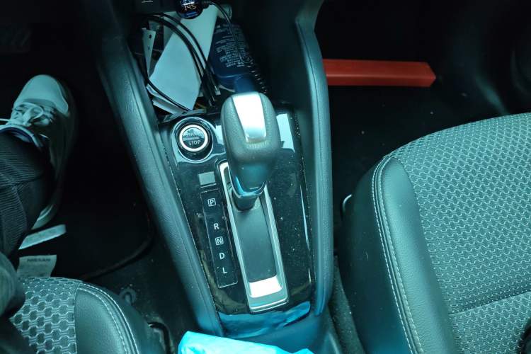 Used Nissan Kicks 2018 1.5L CVT Smart Connect Luxury Edition
