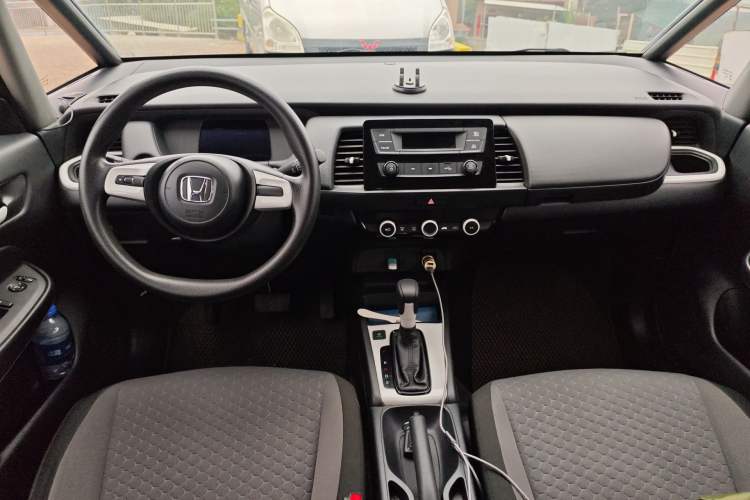 Used Honda Fit 2021 1.5L CVT Trend Edition Center Console