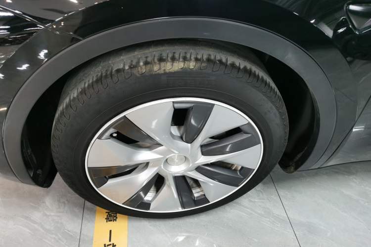 Used Tesla Model Y 2022 Rear-Wheel-Drive Version