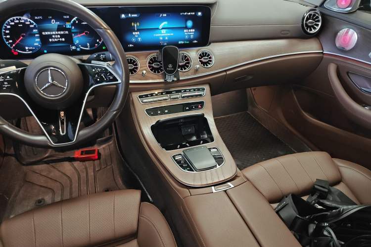 Used Mercedes-Benz E-Class 2023 Facelift E 260 L
