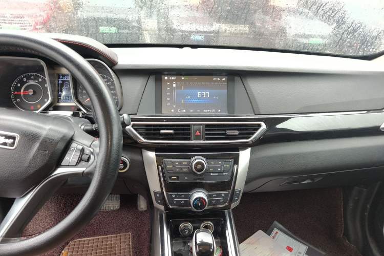 Used Zotye Domy X5 2015 1.5T CVT ZhiXian Trim China V Standard