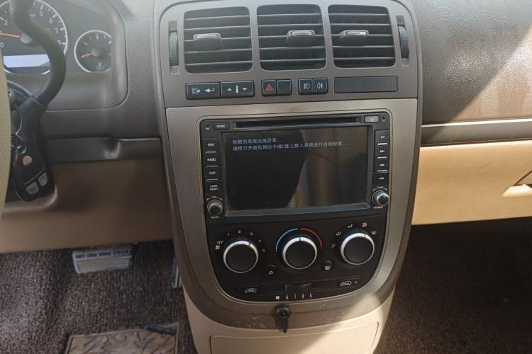 Used Buick GL8 2011 2.4L CT Comfort Edition
