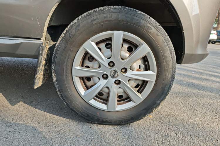 Used Jinbei New Hiace S 2022 1.5L Wealth Edition Non-Air-Conditioned Bus China VI Standard SWC15M
