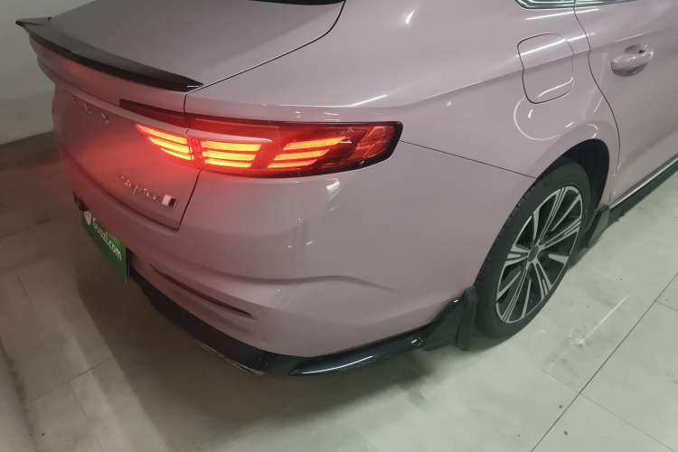 Used Geely Auto Preface 2025 Dongfang Yao 1.5TD Kunlun Edition Right Rear Taillight