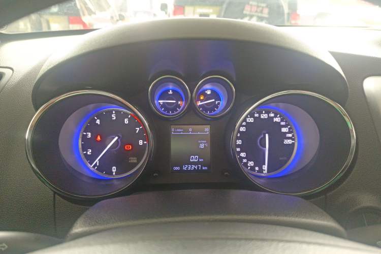 Used CHANGAN CS35 2016 1.6L Manual Luxury Model China IV Standard
