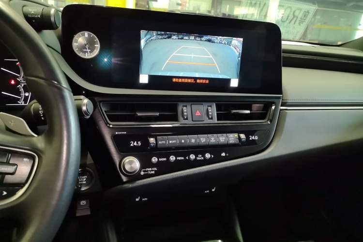 Used Lexus ES 2022 200 Excellence Edition