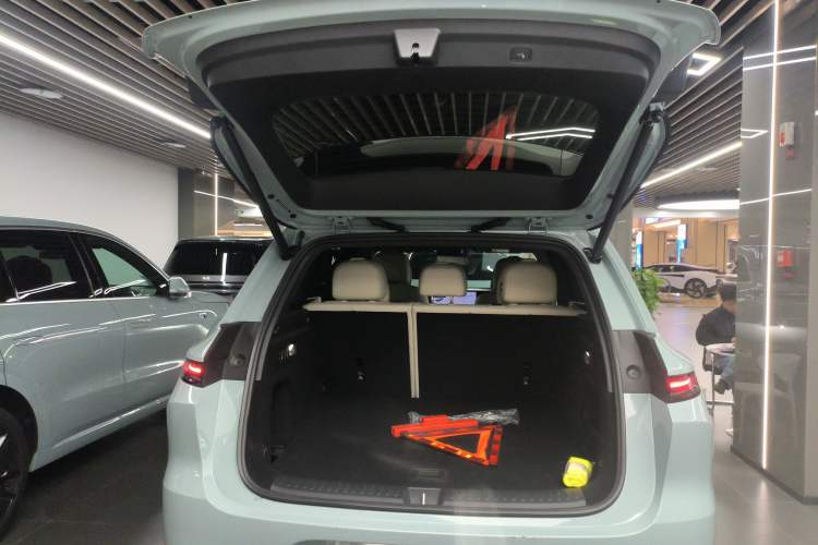 Used Li Auto L6 2025 Max Smart Refresh Edition