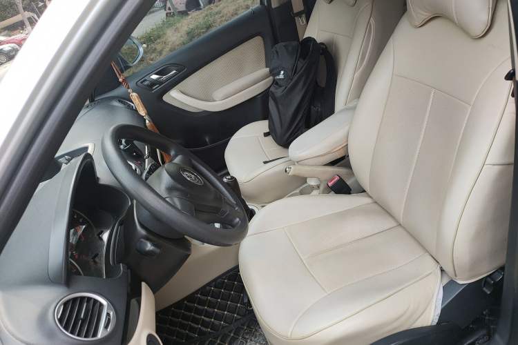 Used Volkswagen Lavida 2011 1.6L Manual Joy Version Left Front Seat