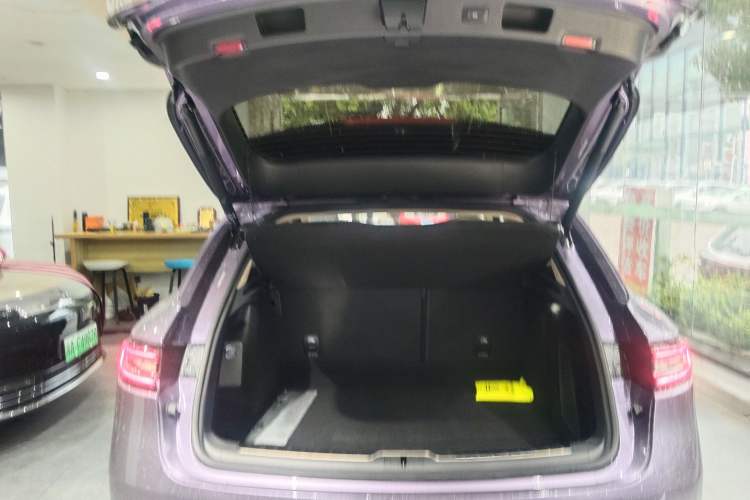 Used Hima AITO M5 2025 Extended-Range Ultra All-Wheel-Drive Version Trunk