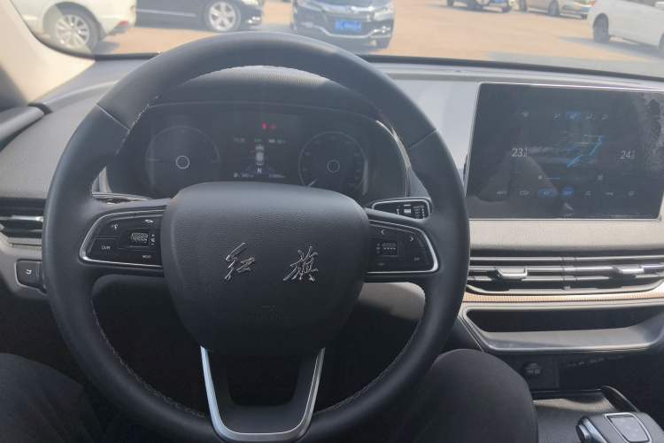 Used Hongqi E-QM5 2022 431 km Charge & Enjoy Edition