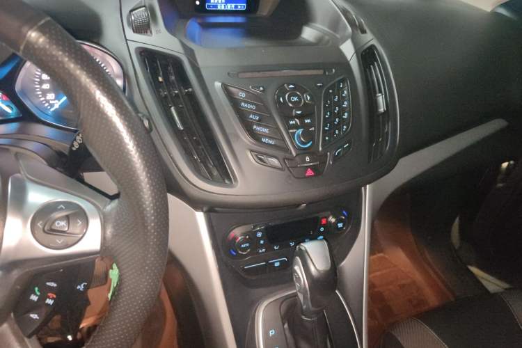 Used Ford Kuga 2013 1.6L GTDi Two-Wheel-Drive Trend Model
