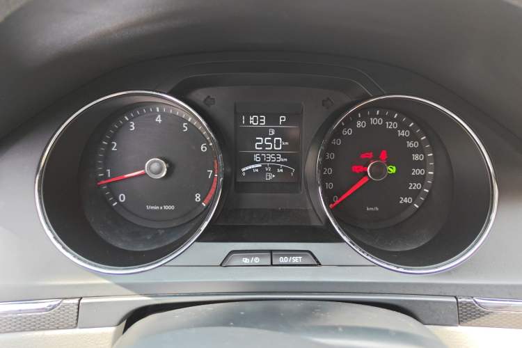 Used Volkswagen Bora 2013 1.6L Automatic Fashion Model