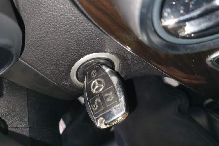 Used Mercedes-Benz GLC 2017 GLC 260 4MATIC Luxury Model