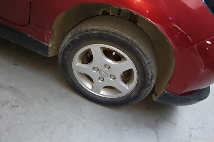 Used Peugeot 207 2011 Hatchback 1.4L Manual Yule Edition Right Front Wheel Hub