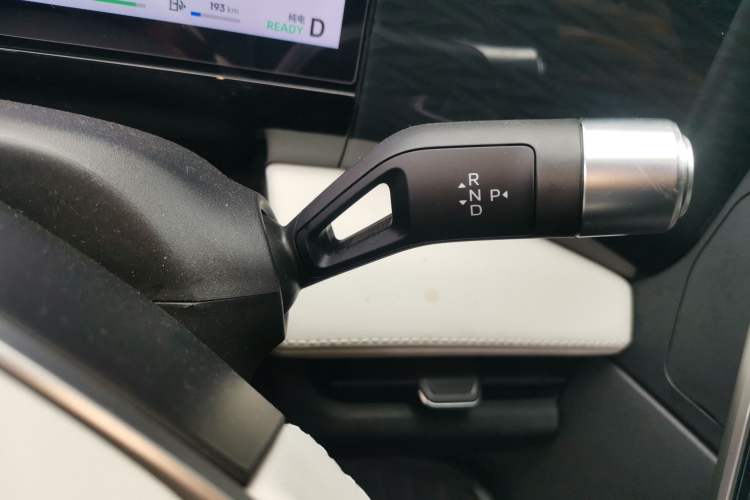 Used Geely Galaxy L7 2023 1.5T 115 km MAX Gear Lever