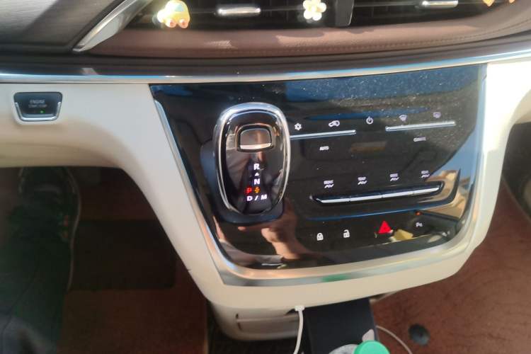 Used Buick GL8 2021 Land Cruiser Executive Class 652T Luxury Model