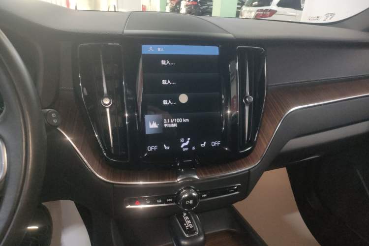 Used Volvo XC60 2021 T5 4x4 Smart Luxury Edition
